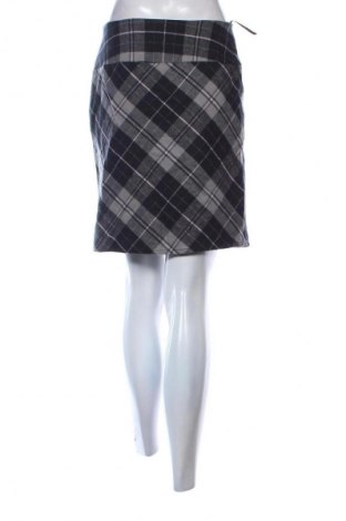 Пола FLG, Размер S, Цвят Многоцветен, Цена 5,11 €