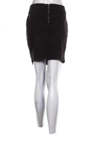 Пола Guess, Размер L, Цвят Черен, Цена 23,00 €