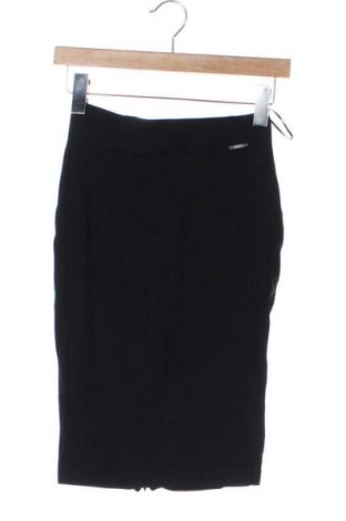 Szoknya Guess, Méret XXS, Szín Fekete, Ár 12 397 Ft