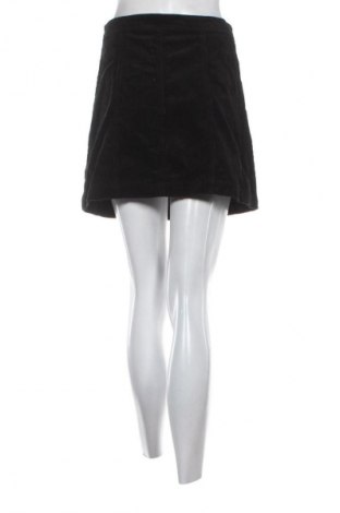 Пола H&M Divided, Размер S, Цвят Черен, Цена 5,11 €