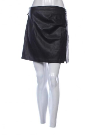 Szoknya Mango, Méret M, Szín Fekete, Ár 2 909 Ft