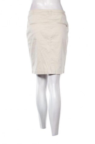 Пола Mango, Размер M, Цвят Екрю, Цена 14,00 €