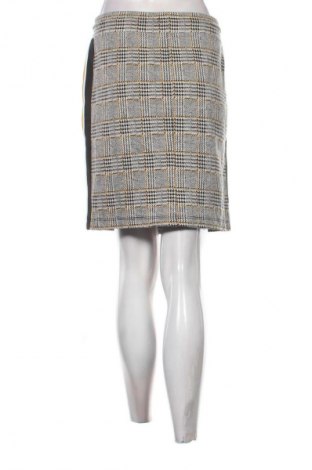 Sukně Miss E, Velikost L, Barva Vícebarevné, Cena  149,00 Kč