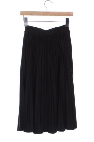 Пола Mohito, Размер XXS, Цвят Черен, Цена 12,00 €