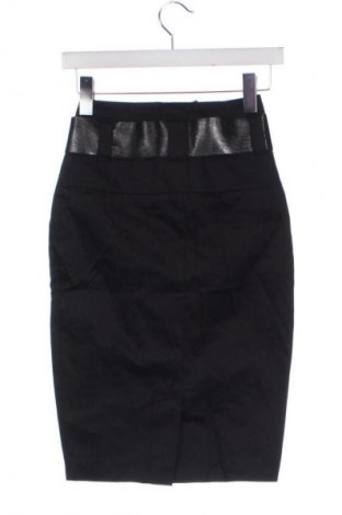 Szoknya Pull&Bear, Méret XXS, Szín Fekete, Ár 6 612 Ft