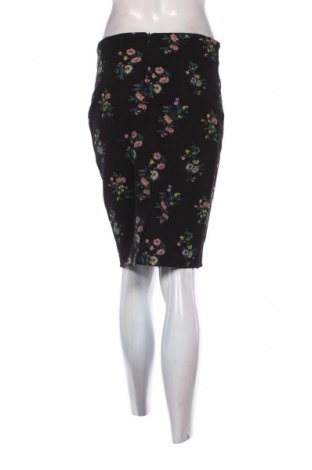 Пола Reserved, Размер S, Цвят Многоцветен, Цена 9,70 €