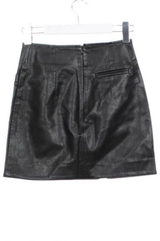 Пола Reserved, Размер XS, Цвят Черен, Цена 10,00 €