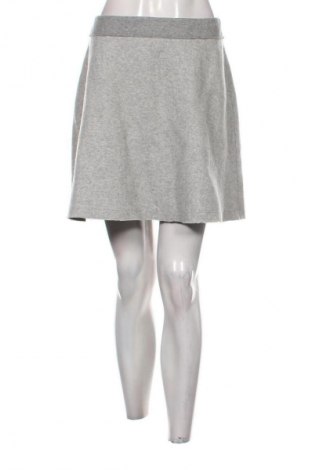 Rock S.Oliver, Größe M, Farbe Grau, Preis 8,99 €