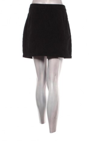 Пола SHEIN, Размер L, Цвят Черен, Цена 4,60 €