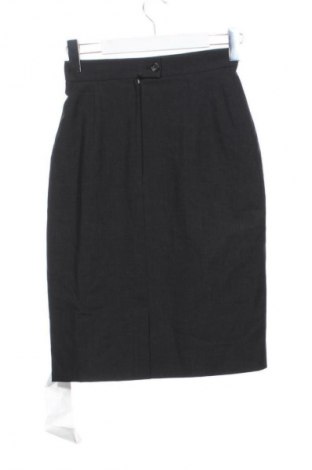 Пола Unbranded, Размер XS, Цвят Черен, Цена 5,11 €