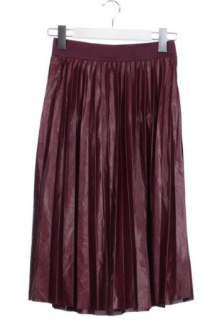 Пола VILA, Размер XXS, Цвят Червен, Цена 13,29 €