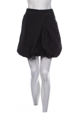 Szoknya Yessica, Méret L, Szín Fekete, Ár 4 132 Ft