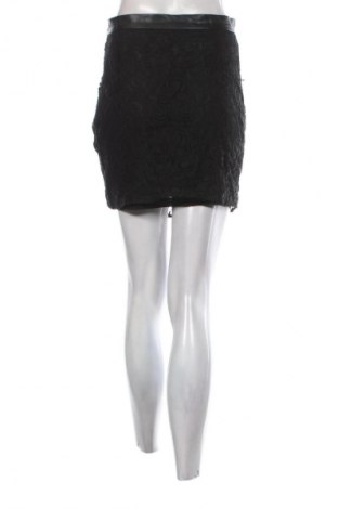 Пола Zara, Размер S, Цвят Многоцветен, Цена 6,64 €