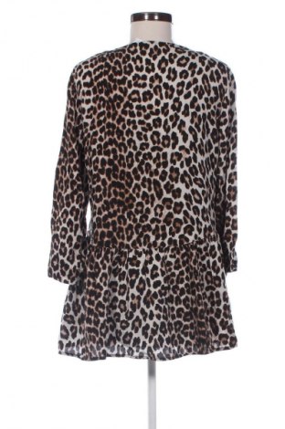 Ruha Amisu, Méret M, Szín Sokszínű, Ár 10 331 Ft