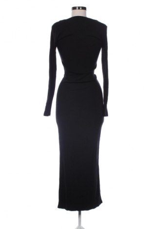 Рокля Amisu, Размер M, Цвят Черен, Цена 6,64 €