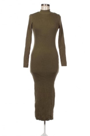 Рокля Bershka, Размер M, Цвят Зелен, Цена 11,75 €