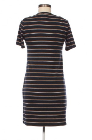 Рокля Bershka, Размер M, Цвят Многоцветен, Цена 7,15 €