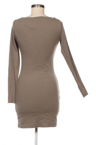 Šaty  Bershka, Velikost M, Barva Béžová, Cena  229,00 Kč