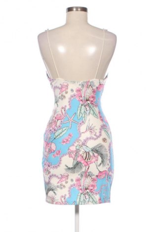 Рокля Bershka, Размер M, Цвят Многоцветен, Цена 19,94 €