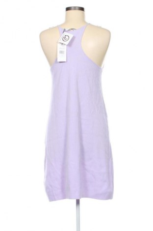 Рокля Calvin Klein Jeans, Размер M, Цвят Лилав, Цена 81,80 €