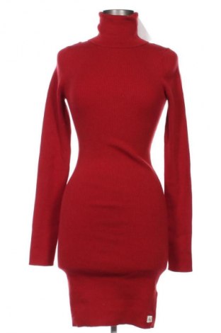 Ruha Calvin Klein Jeans, Méret M, Szín Piros, Ár 51 159 Ft