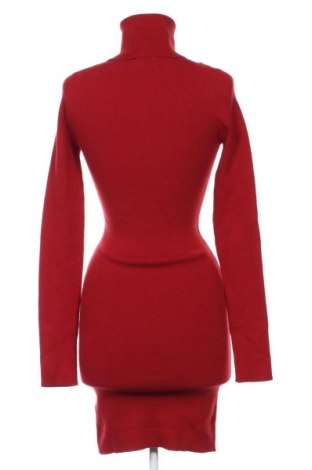 Ruha Calvin Klein Jeans, Méret M, Szín Piros, Ár 51 159 Ft
