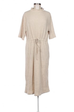 Ruha Cartoon, Méret XL, Szín Bézs, Ár 5 589 Ft