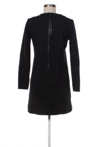 Kleid Cinque, Größe M, Farbe Schwarz, Preis € 41,99