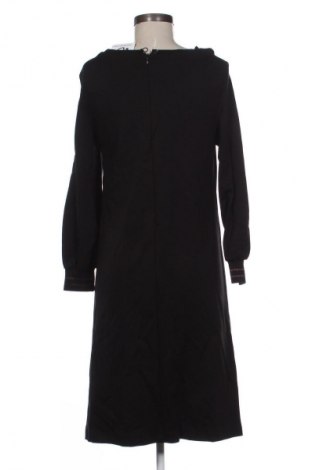 Рокля Corte Dei Gonzaga, Размер M, Цвят Черен, Цена 42,00 €