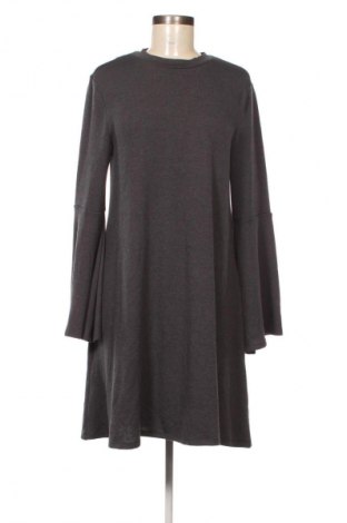 Kleid Edc By Esprit, Größe L, Farbe Grau, Preis € 14,99