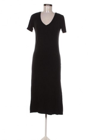 Рокля Forever 21, Размер S, Цвят Черен, Цена 17,00 €