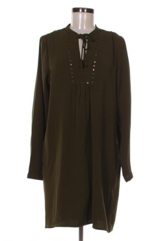 Kleid Geisha, Größe M, Farbe Grün, Preis € 9,99