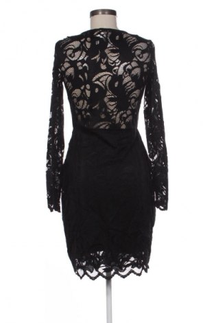 Рокля Gina Tricot, Размер M, Цвят Черен, Цена 25,00 €