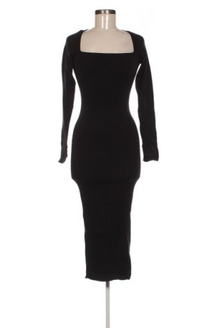 Рокля Gina Tricot, Размер M, Цвят Черен, Цена 32,21 €