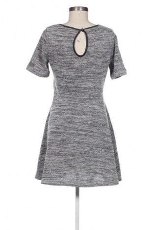 Kleid H&M Divided, Größe L, Farbe Mehrfarbig, Preis € 7,99