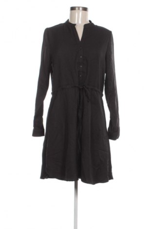 Ruha Hugo Boss, Méret L, Szín Fekete, Ár 97 369 Ft