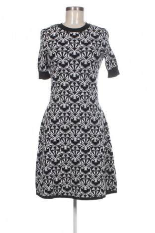 Рокля Hugo Boss, Размер M, Цвят Многоцветен, Цена 65,44 €