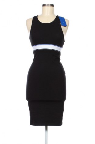 Рокля Hugo Boss, Размер XS, Цвят Черен, Цена 80,78 €