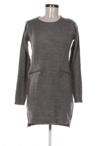 Kleid Janina, Größe M, Farbe Grau, Preis € 5,99