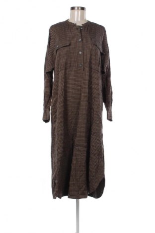 Рокля Julia June, Размер M, Цвят Многоцветен, Цена 74,13 €