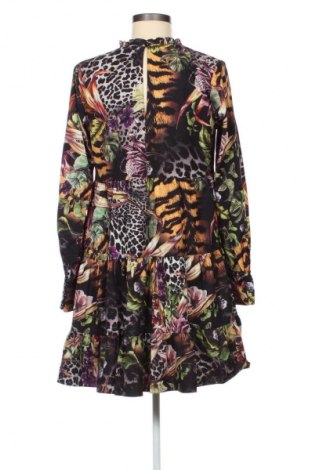 Рокля Junona, Размер M, Цвят Многоцветен, Цена 25,00 €