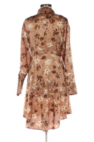 Φόρεμα Last Queen, Μέγεθος M, Χρώμα Πολύχρωμο, Τιμή 25,00 €