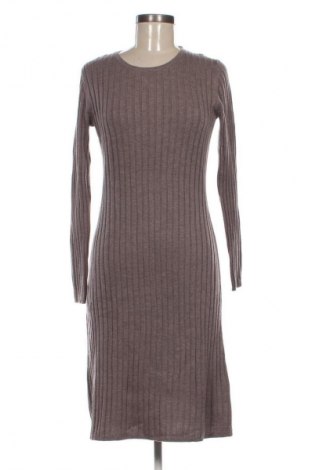 Šaty  Lawrence Grey, Velikost S, Barva Šedá, Cena  1 190,00 Kč