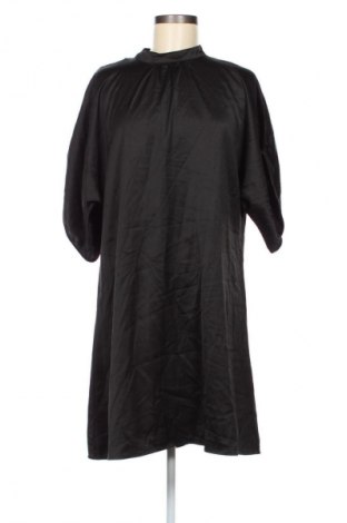 Рокля Made With Love, Размер L, Цвят Черен, Цена 32,00 €