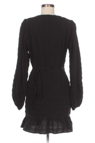 Ruha NA-KD, Méret M, Szín Fekete, Ár 10 147 Ft