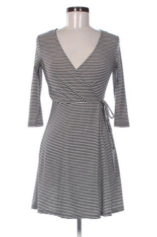 Рокля New Look, Размер XS, Цвят Многоцветен, Цена 20,00 €