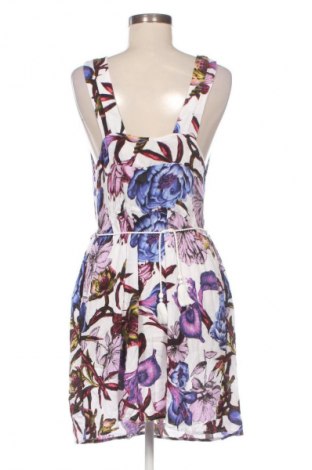 Ruha Next, Méret M, Szín Sokszínű, Ár 10 264 Ft