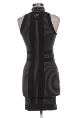 Kleid Nike, Größe XS, Farbe Mehrfarbig, Preis € 28,00