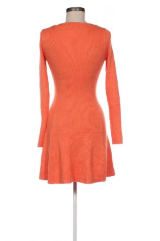 Šaty  Olive & Oak, Velikost M, Barva Oranžová, Cena  299,00 Kč