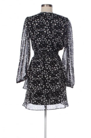 Kleid Reserved, Größe M, Farbe Mehrfarbig, Preis € 20,00